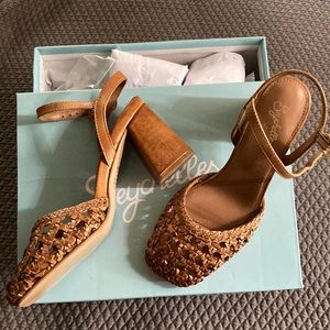 Brown leather Bali heel